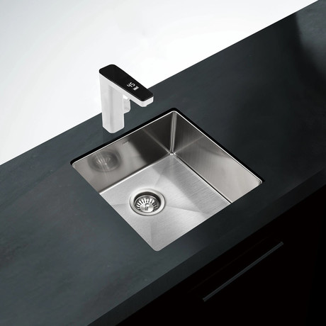 WELL-CASCADEx2000px_7_product WELL